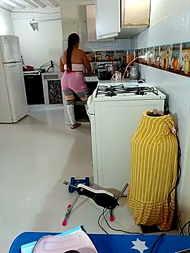 Stylevoluptuousvycky online show from 09.29.25