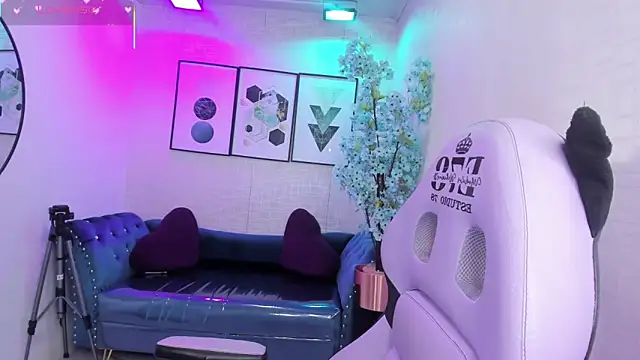 Theia moon online show from 03.28.26