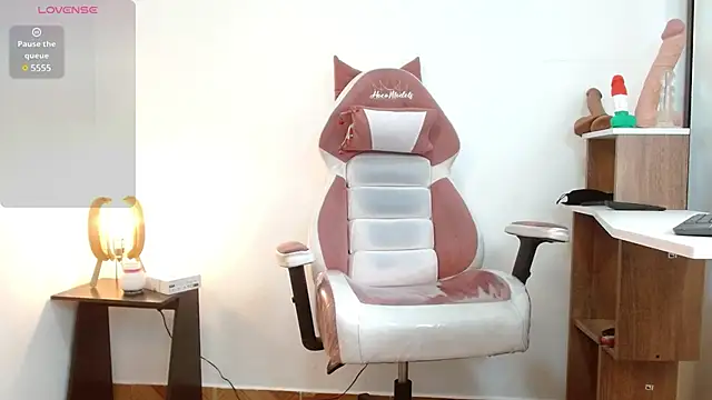 NAOMI WINDSOR online show from 02.27.25