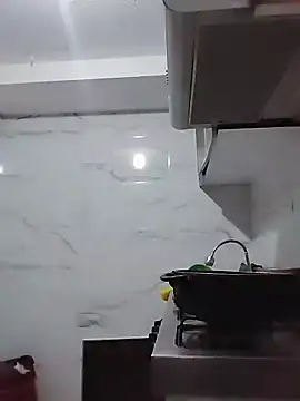 Queenjenn   online show from 03.10.26