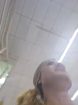 Snapshot of FoxBabyBR chatting on 12.22.24 FoxBabyBR online show from 12.22.24