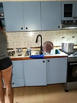 Alison fitness online show from 11.25.25