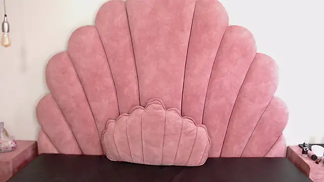 Candy Bony online show from 12.13.24