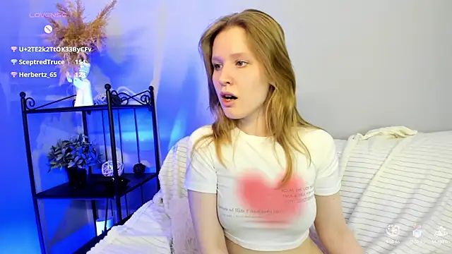 EvaStevs online show from 01.04.25