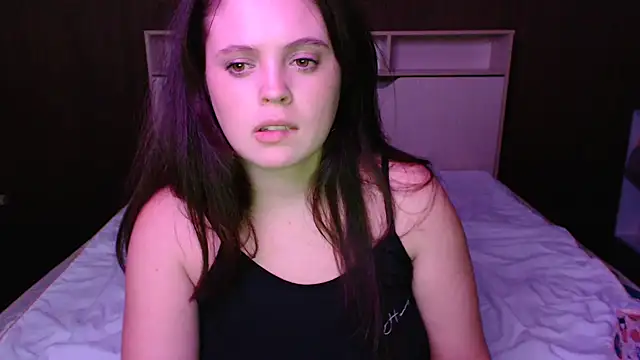 Snapshot of Karry-SEX chatting on 12.21.24 Karry-SEX online show from 12.21.24