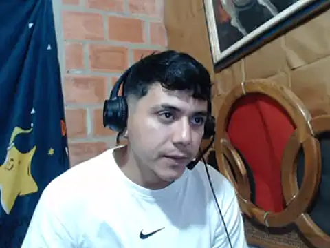 Snapshot of Horny_dirty_boy chatting on 01.24.25 Horny dirty boy online show from 01.24.25