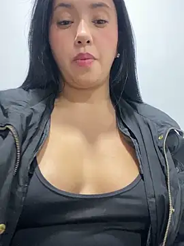 sweet kitty0110 online show from 04.05.26