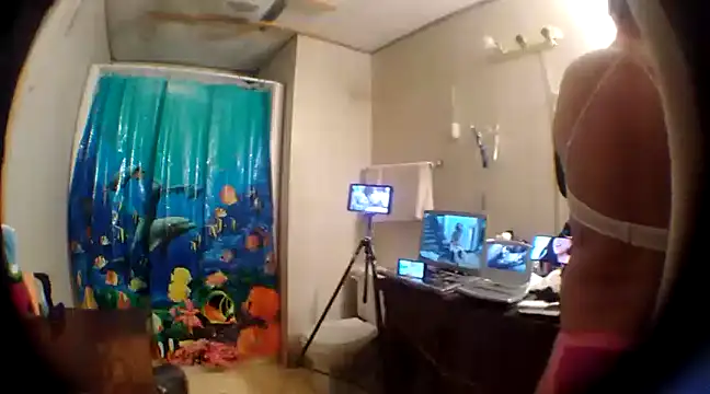 Snapshot of jockstrapstud chatting on 12.04.24 jockstrapstud online show from 12.04.24