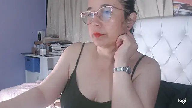 Snapshot of maturepriscila chatting on 02.03.25 maturepriscila online show from 02.03.25