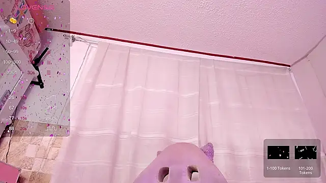 mia johns  online show from 12.27.24