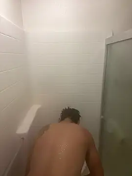 Snapshot of 2Fly4Guy chatting on 12.24.24 2Fly4Guy online show from 12.24.24