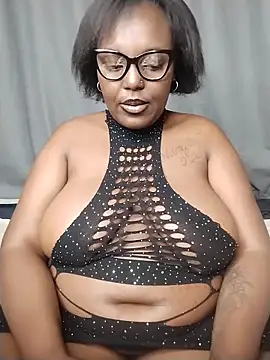 CHERRYYUMMY online show from 06.05.26