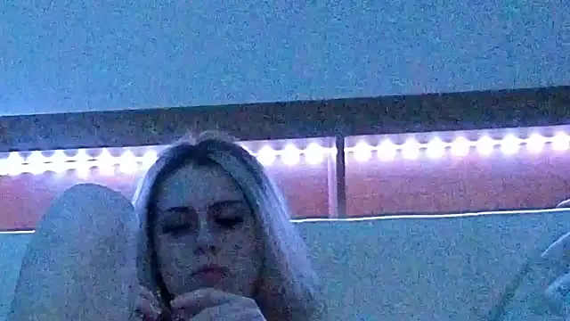 nicole77745 online show from 05.21.26