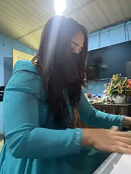 Black Glow online show from 02.09.25