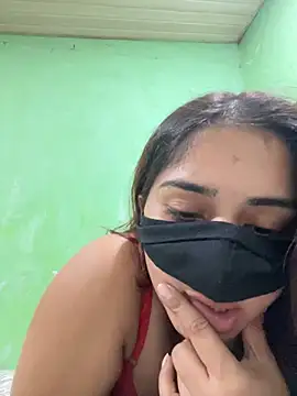 Black Glow online show from 03.02.25