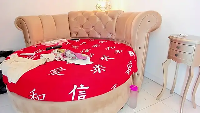 khloeblake online show from 03.15.25