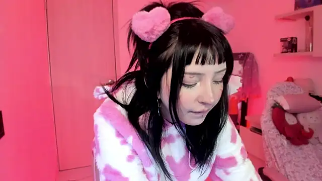 Snapshot of Francesca1_ chatting on 02.14.25 Francesca1  online show from 02.14.25