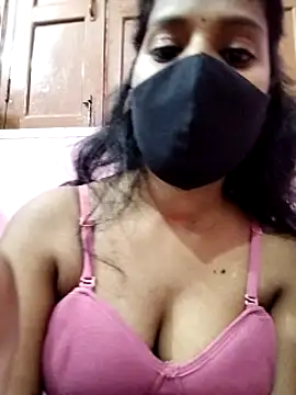 Snapshot of Shivani_Tivari chatting on 12.17.24 Shivani Tivari online show from 12.17.24