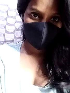 Snapshot of Shivani_Tivari chatting on 12.24.24 Shivani Tivari online show from 12.24.24