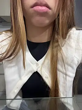 Aaliyah Salma online show from 05.24.26