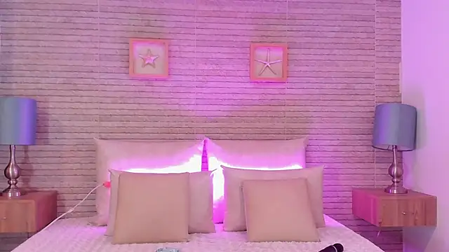 Snapshot of Catalinna_Thompson chatting on 03.22.25 Catalinna Thompson online show from 03.22.25