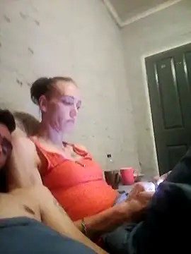 Snapshot of fuckbunny84b chatting on 03.19.25 fuckbunny84b online show from 03.19.25