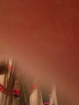 Snapshot of desiree-doux chatting on 11.30.25 desiree-doux online show from 11.30.25