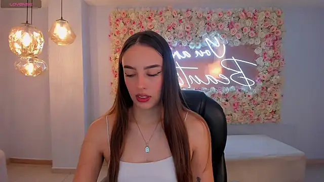 KaiaFerreira online show from 03.17.25