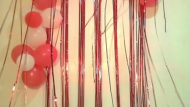 Snapshot of Nataly_Dolll chatting on 02.15.25 Nataly Dolll online show from 02.15.25