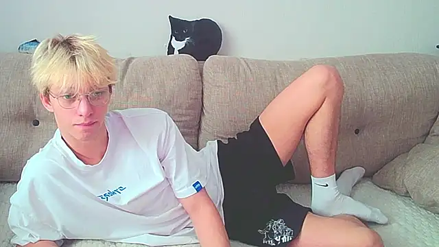 Ostin meow online show from 12.27.24