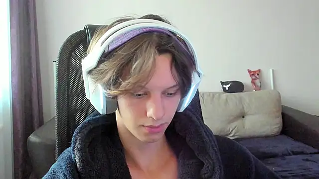 Ostin meow online show from 10.25.25