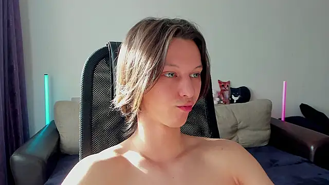 Ostin meow online show from 04.24.26