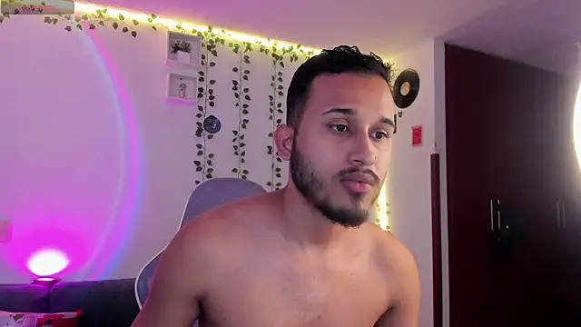 Raf brunette online show from 01.02.25