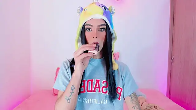 Ashley Reminton online show from 03.02.25