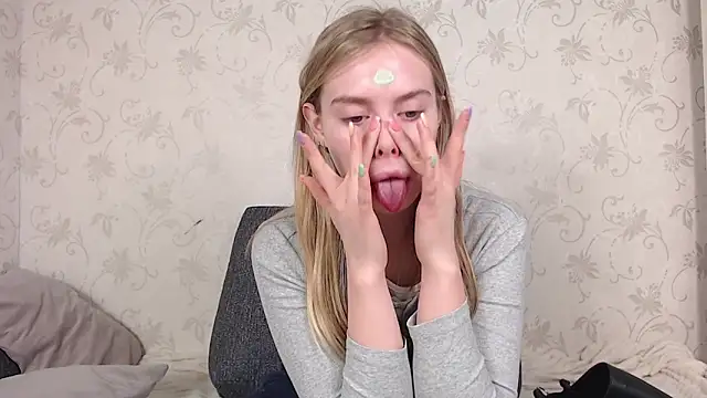 sofiaa here online show from 03.12.26