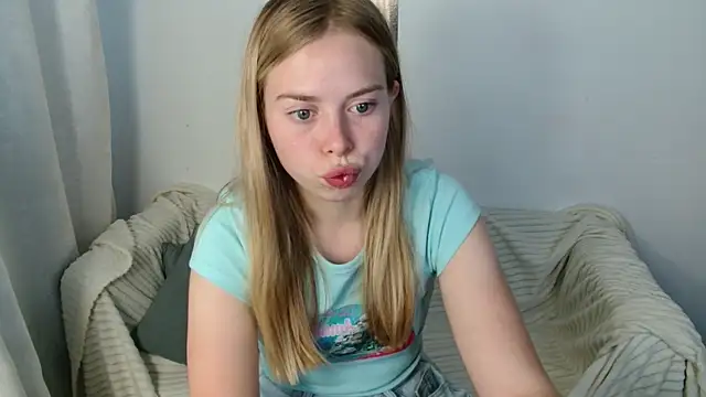 Snapshot of sofiaa_here chatting on 07.06.26 sofiaa here online show from 07.06.26
