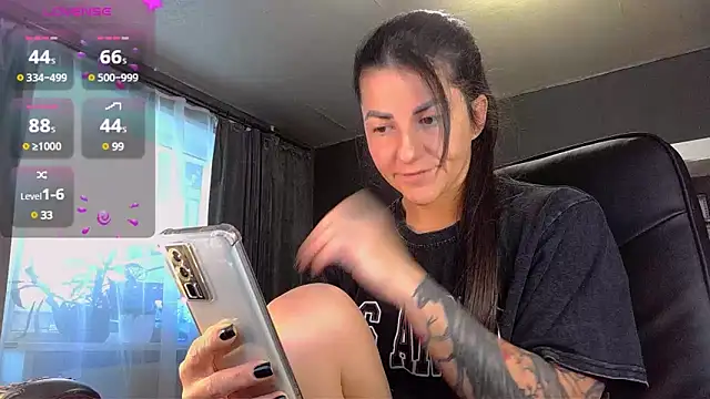 Snapshot of Aria_Dl chatting on 02.11.25 Aria Dl online show from 02.11.25