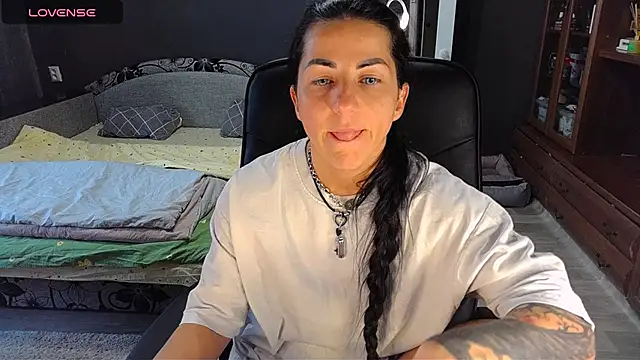 Aria Dl online show from 04.14.26