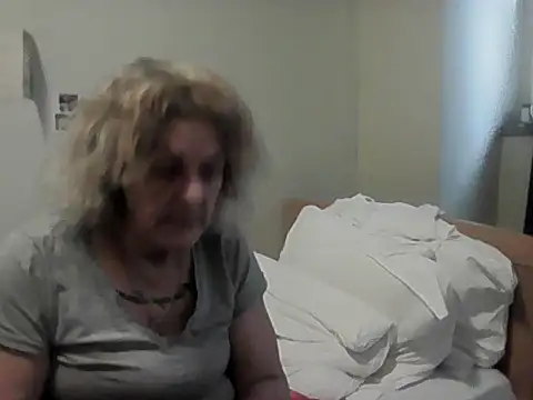 housewife shantie online show from 02.28.26