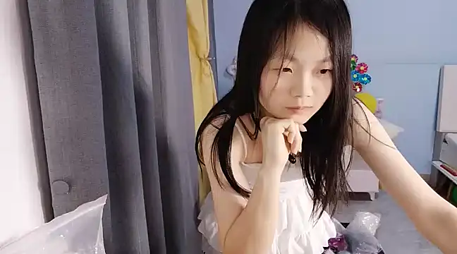 Snapshot of Lena-yyds chatting on 03.06.25 Lena-yyds online show from 03.06.25