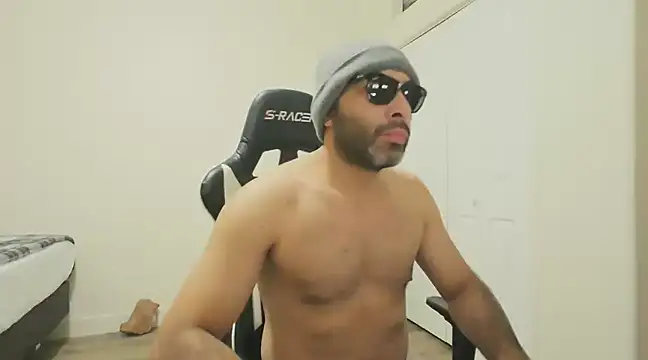 Aleja-DogMale online show from 12.06.24