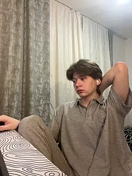 Snapshot of W_N_G_S chatting on 03.02.25 W N G S online show from 03.02.25