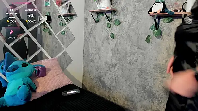 Snapshot of Megan_sophia2 chatting on 03.04.25 Megan sophia2 online show from 03.04.25