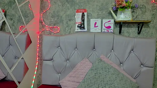 Snapshot of Megan_sophia2 chatting on 10.02.25 Megan sophia2 online show from 10.02.25