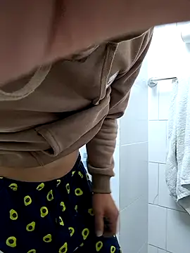 Snapshot of tula_chyk chatting on 12.04.24 tula chyk online show from 12.04.24