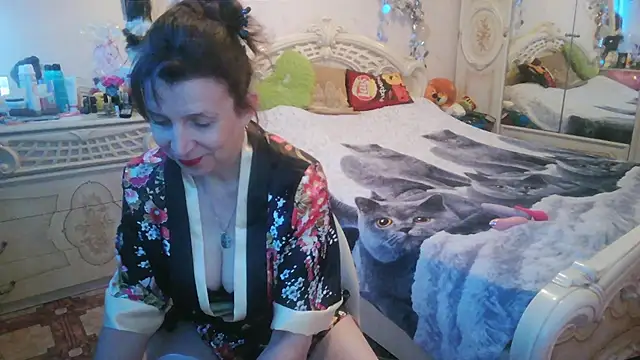 Debra Phoenix online show from 07.04.26