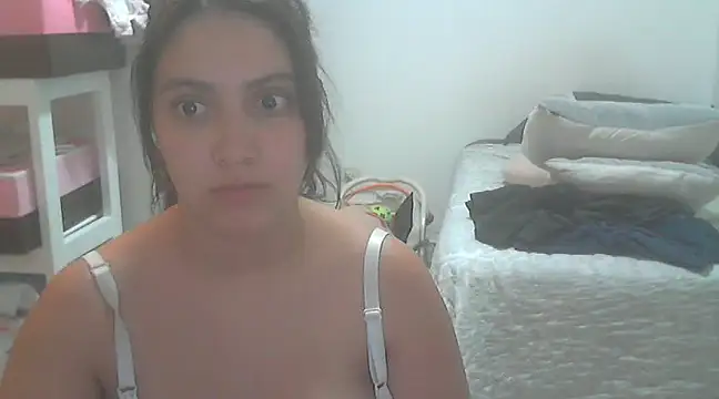 Snapshot of xBubblyBarbiexx chatting on 01.08.25 xBubblyBarbiexx online show from 01.08.25