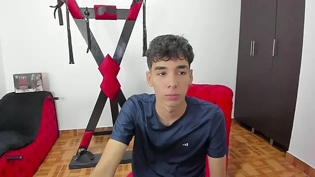 Snapshot of Harry_LatinBoy chatting on 01.06.25 Harry LatinBoy online show from 01.06.25