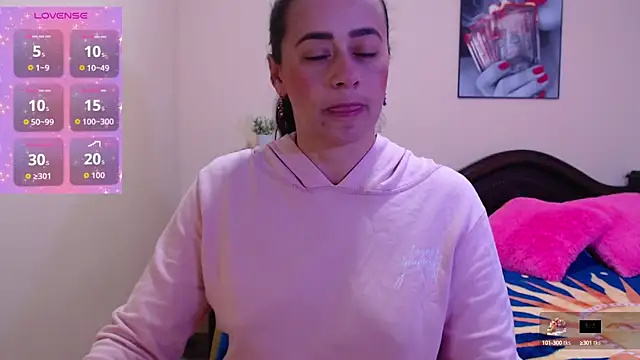 sara florez1 online show from 10.08.25