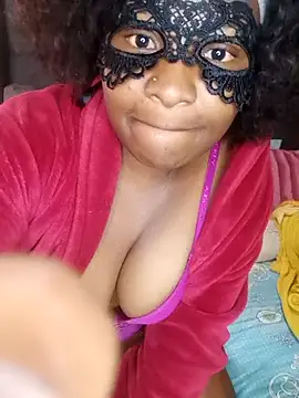 Snapshot of Sexycurvesbi chatting on 09.25.25 Sexycurvesbi online show from 09.25.25